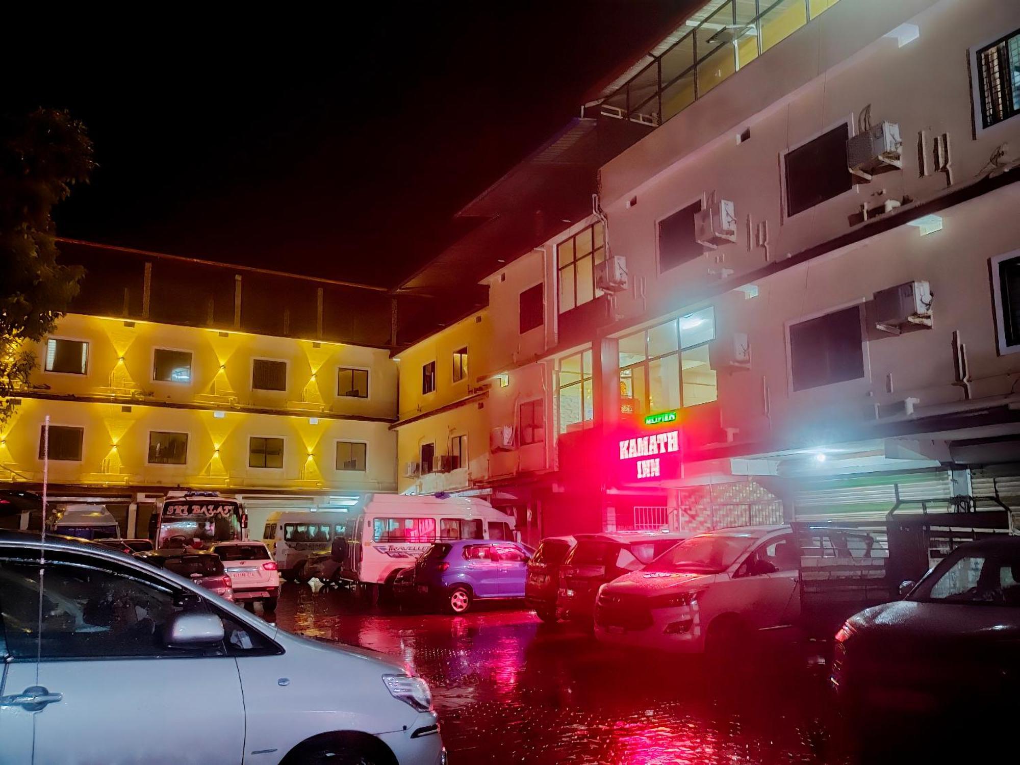 Kamath Inn Māvalli Zewnętrze zdjęcie